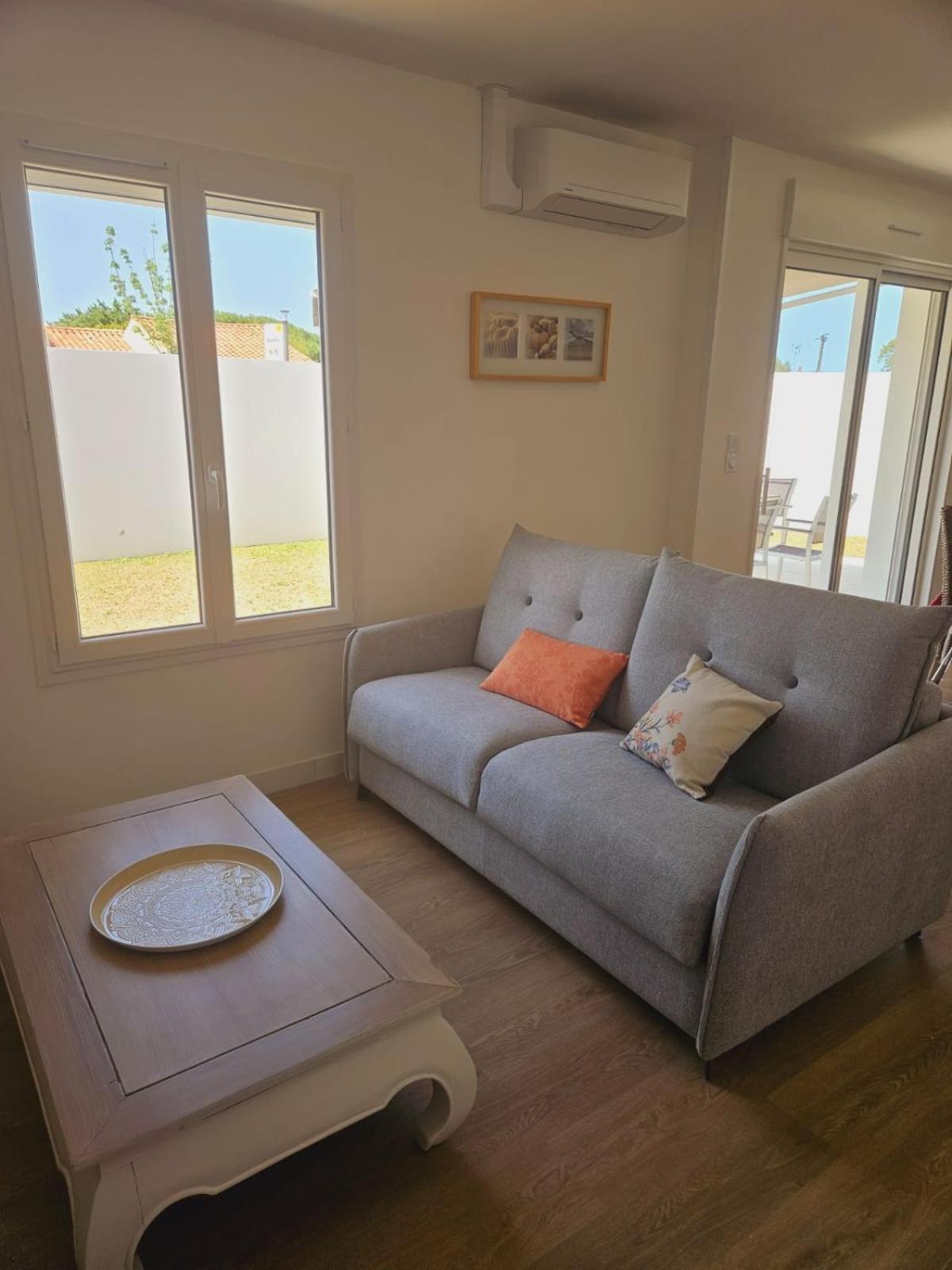 Maison De Vacances Entiere A 10 Mn De La Rochelle Dompierre-sur-Mer Exterior photo