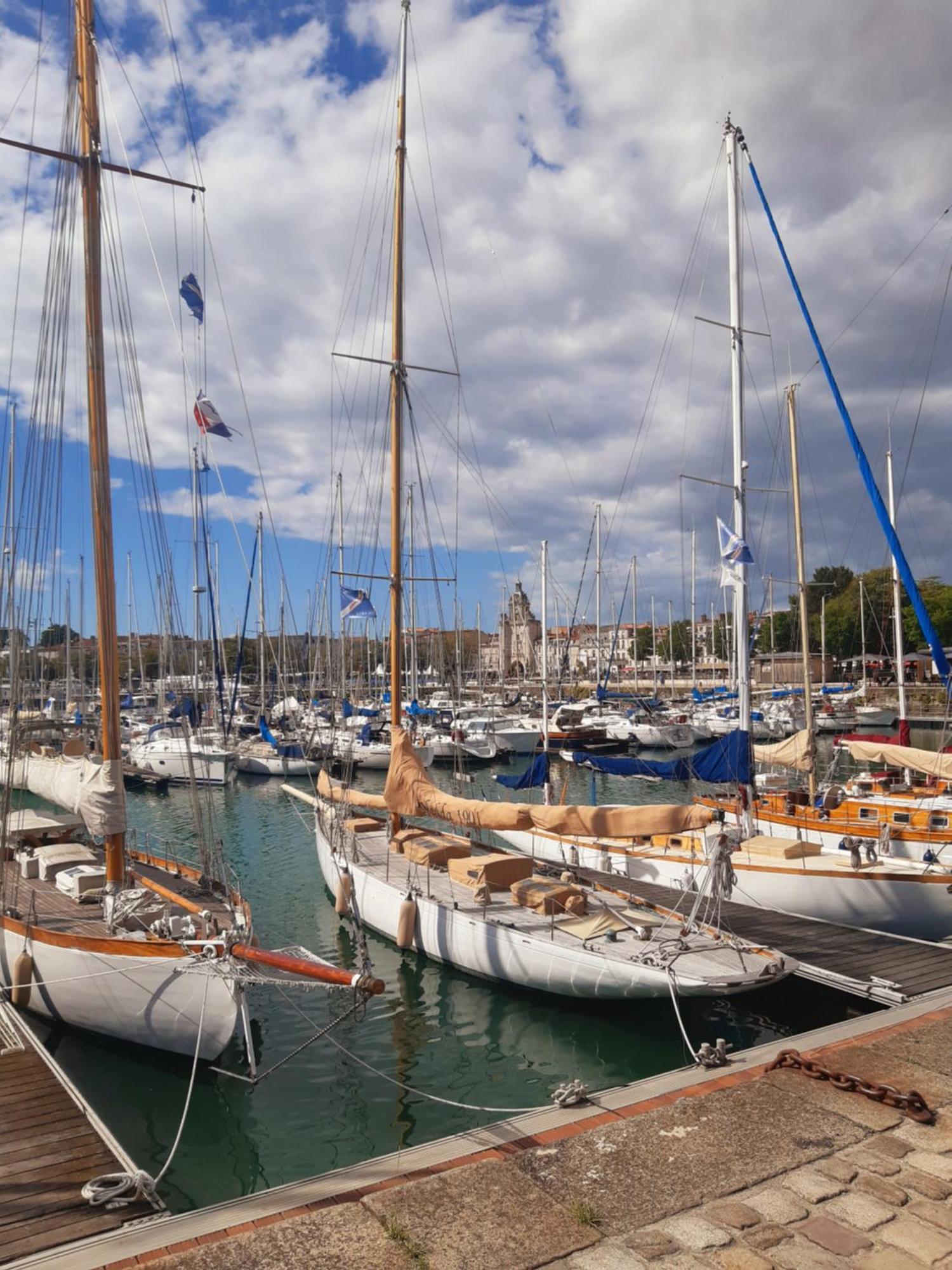 Maison De Vacances Entiere A 10 Mn De La Rochelle Dompierre-sur-Mer Exterior photo